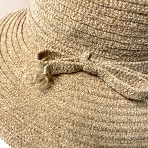 HAT - Cream Chenille Hat